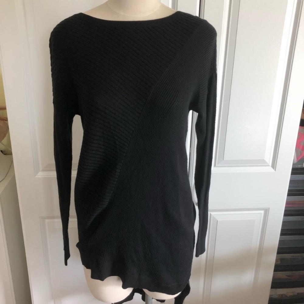 Express Ribbed Asymmetrical Hi-Low Tunic - Picture 5 of 8